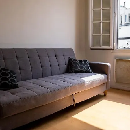 Apartment Cozy Flat, Sentier, 2 Guests Paris