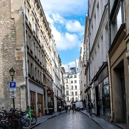 Cozy Flat, Sentier, 2 Guests Apartment